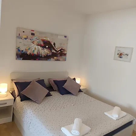 Apartments Milka Hvar Town Exterior photo
